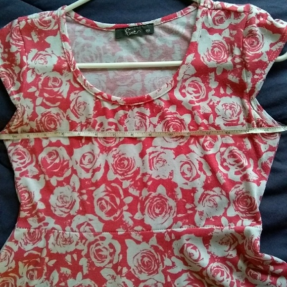 Pinc Rose tunic top size medium - Picture 5 of 6